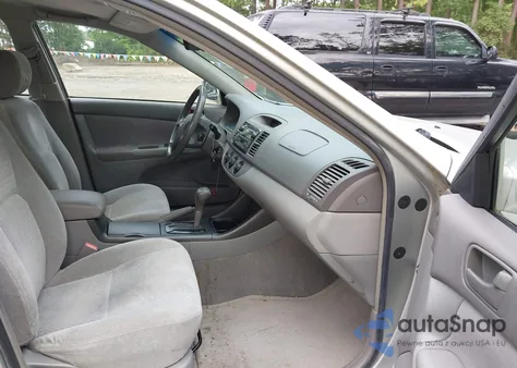 2003 Toyota Camry Le from USA, damaged, VIN JTDBE32K830160528